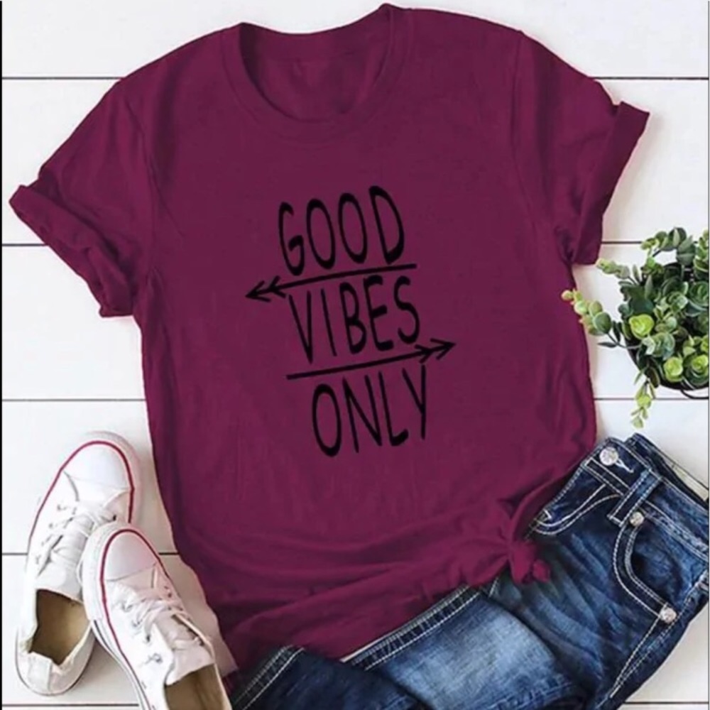 PLUS SIZE | Good Vibes Graphic T-Shirt 👚